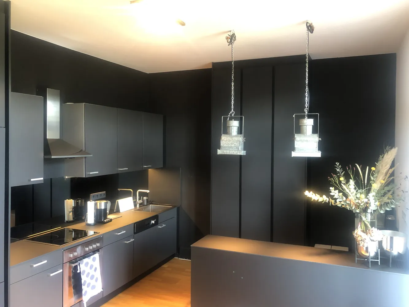 4 room apartment with 125 m² in Frankfurt am Main – Photo 1