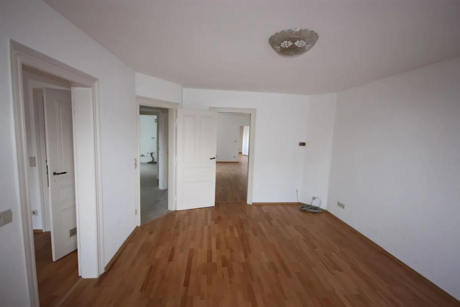 4 Zimmer Wohnung mit 100 m² in Frankfurt am Main – Bild 4