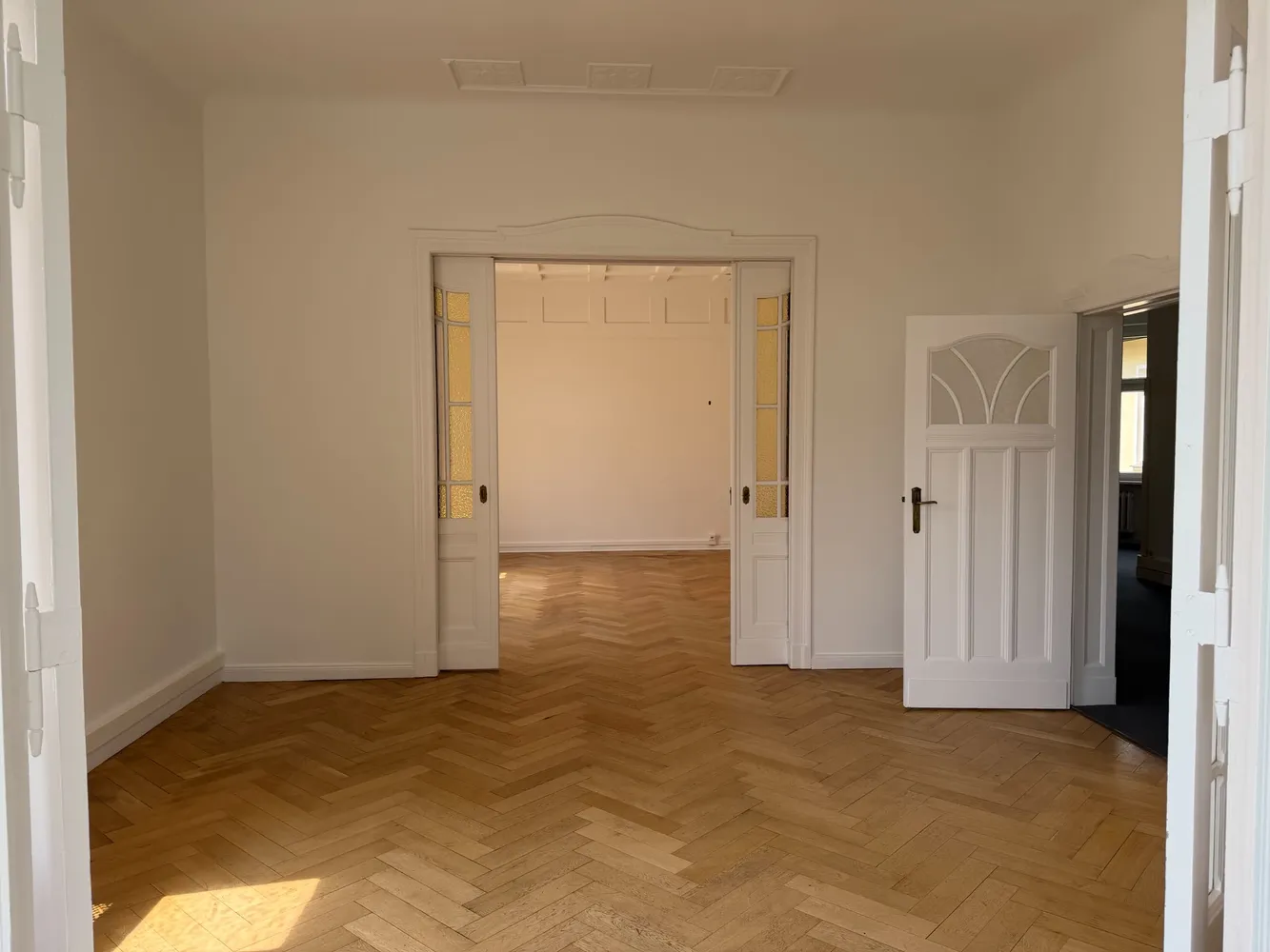 6 Zimmer Wohnung mit 192 m² in Berlin – Bild 6