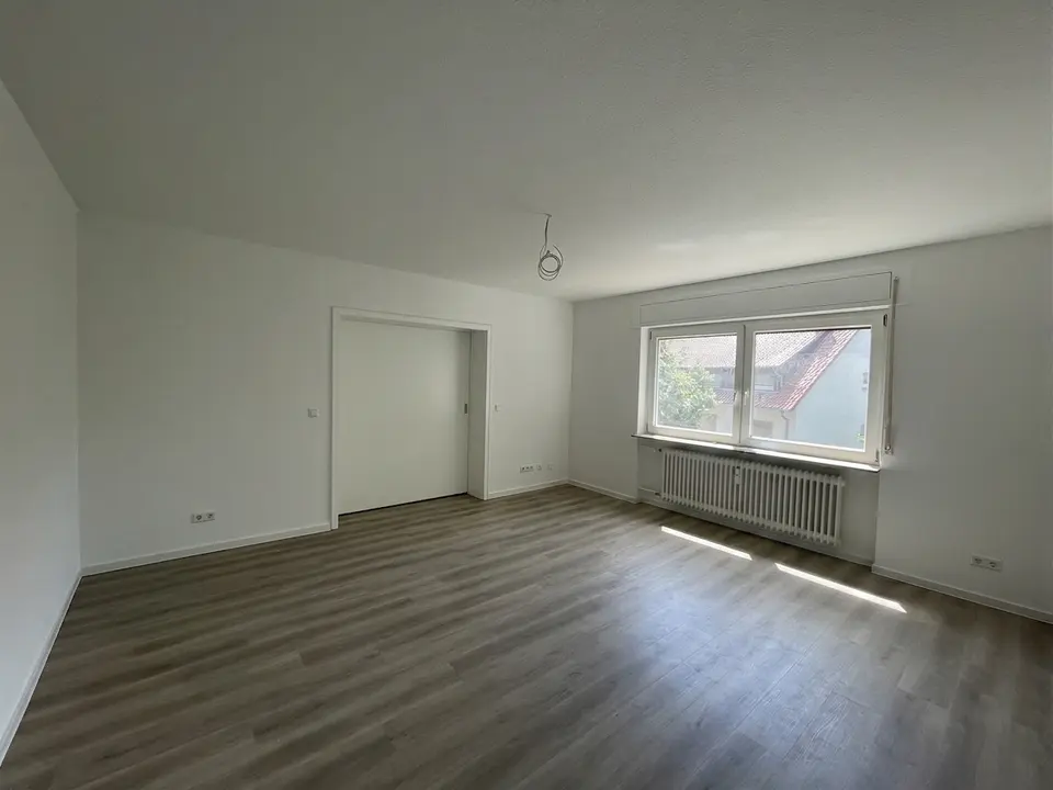 4 Zimmer Wohnung mit 80 m² in Karlsruhe – Bild 1