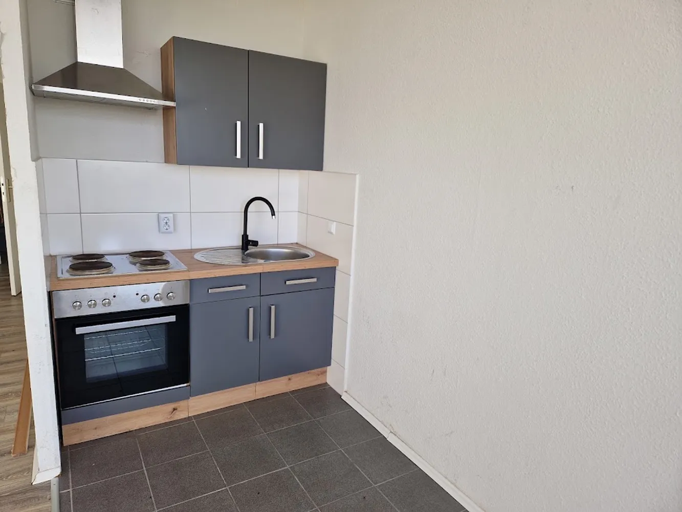 1 room apartment with 60 m² in Kiel – Photo 3