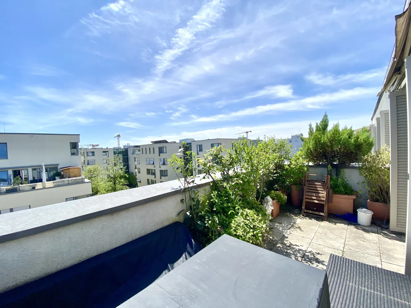 4 room apartment with 115 m² in Munich – Photo 3