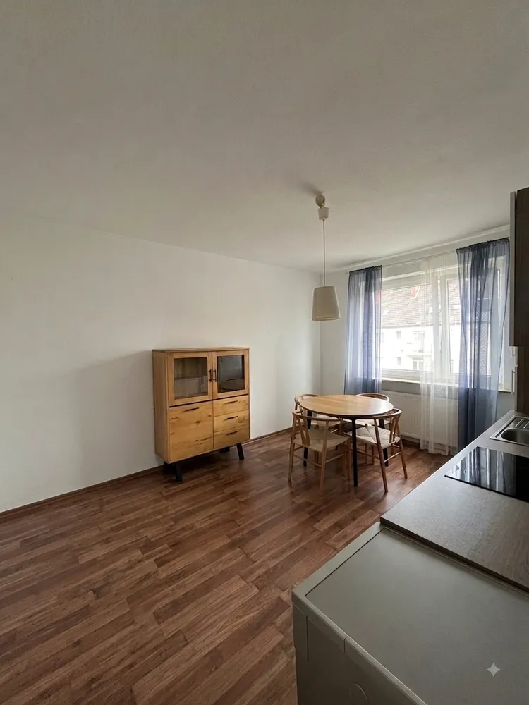 2 Zimmer Wohnung mit 55 m² in Hannover – Bild 2
