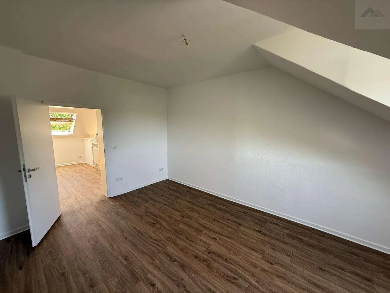 3 Zimmer Wohnung mit 92 m² in Duisburg – Bild 4