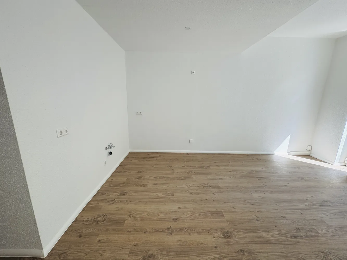 3 Zimmer Wohnung mit 91 m² in Chemnitz – Bild 3