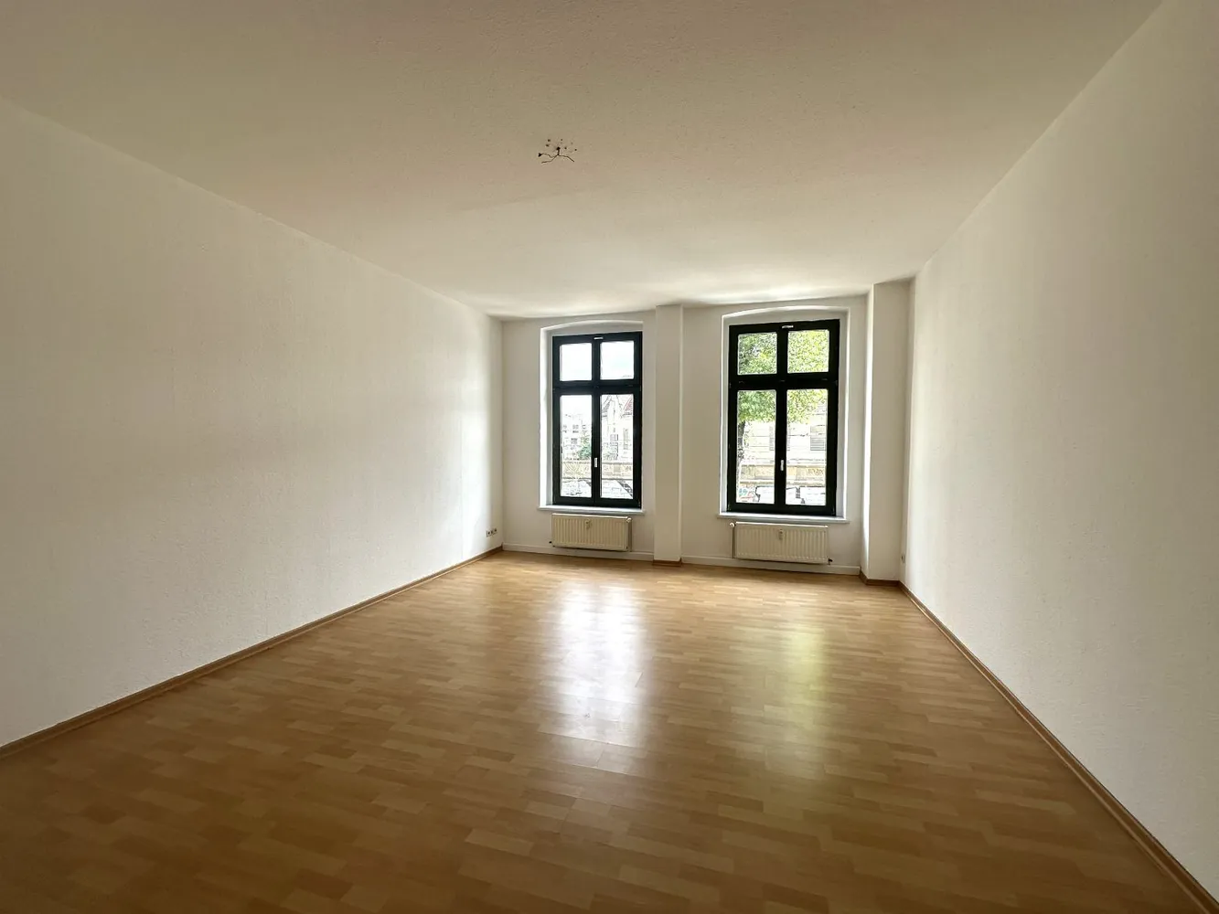 2 Zimmer Wohnung mit 85 m² in Leipzig – Bild 2