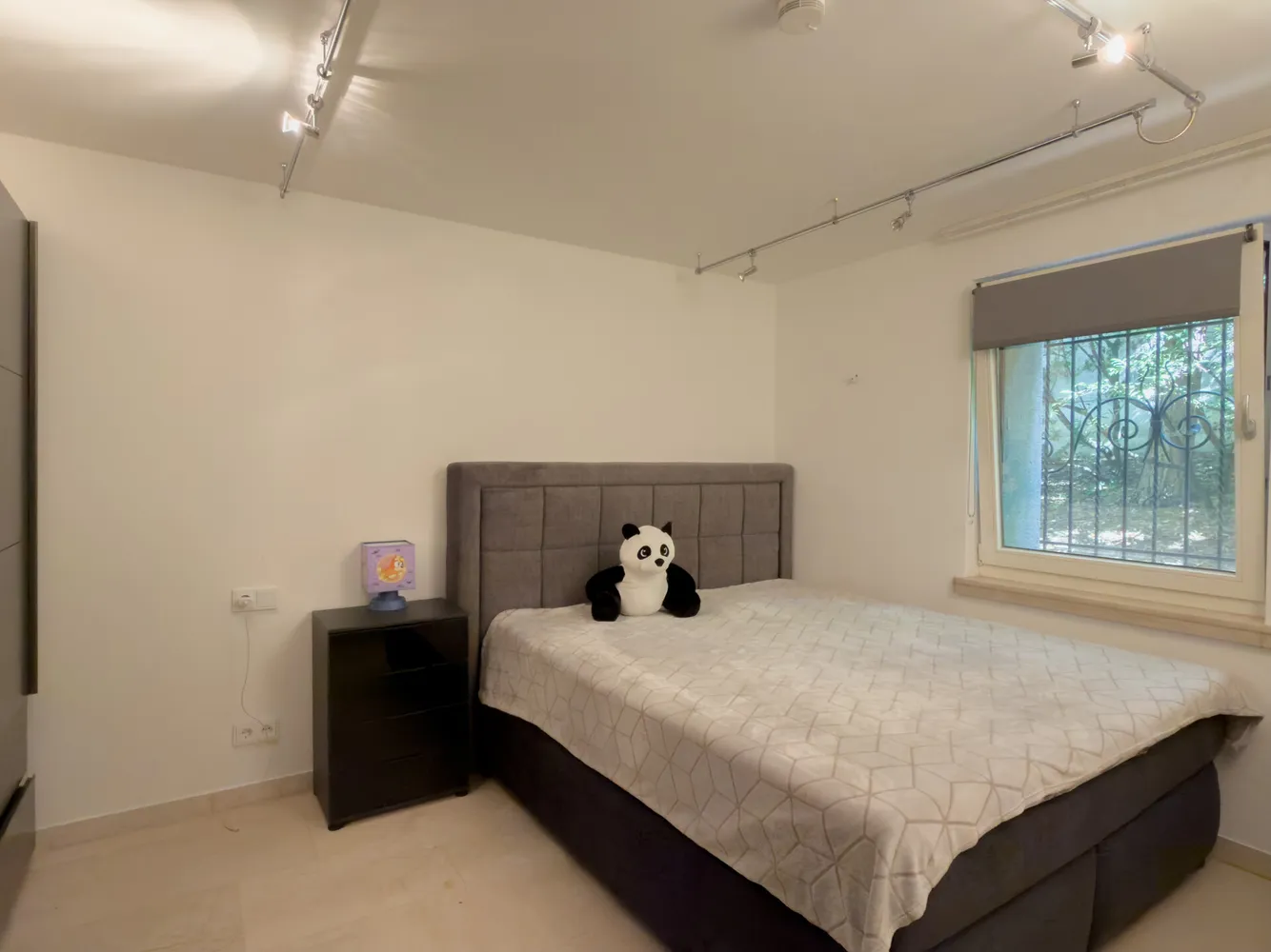 4 Zimmer Wohnung mit 105 m² in Augsburg – Bild 2