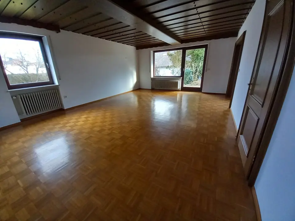 6 Zimmer Haus mit 150 m² in Deggendorf – Bild 1