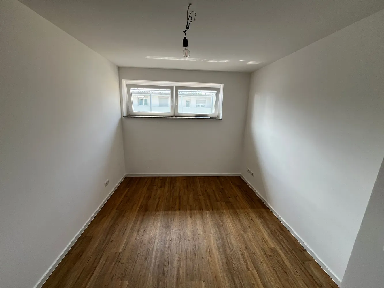 4 Zimmer Wohnung mit 89 m² in Ludwigshafen am Rhein – Bild 2