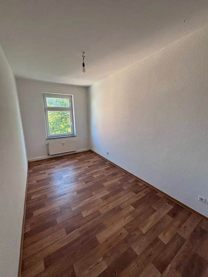 4 Zimmer Wohnung mit 92 m² in Wurzen – Bild 2
