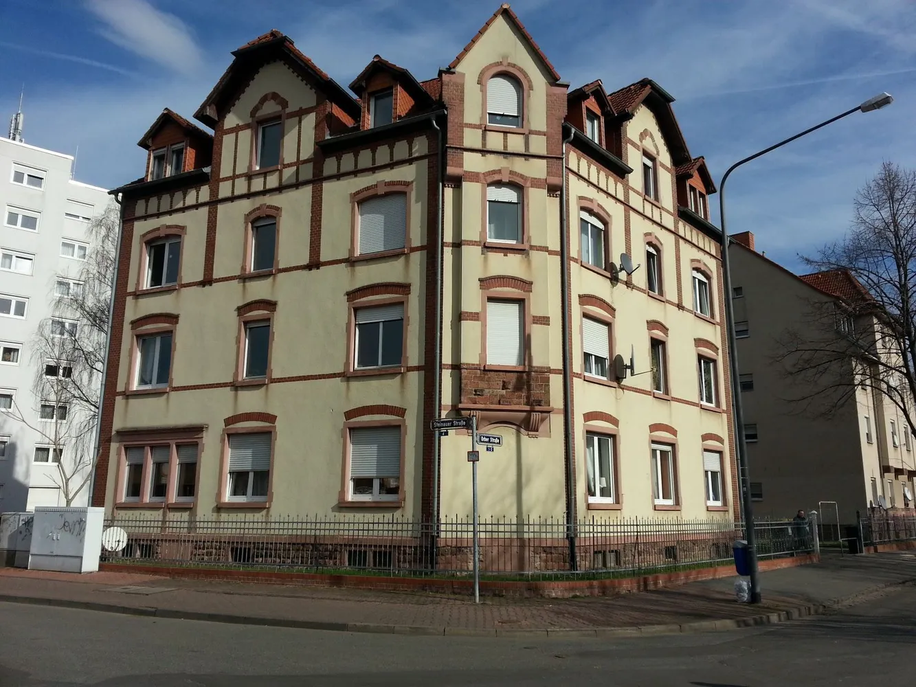 2 room apartment with 58 m² in Frankfurt am Main – Photo 1