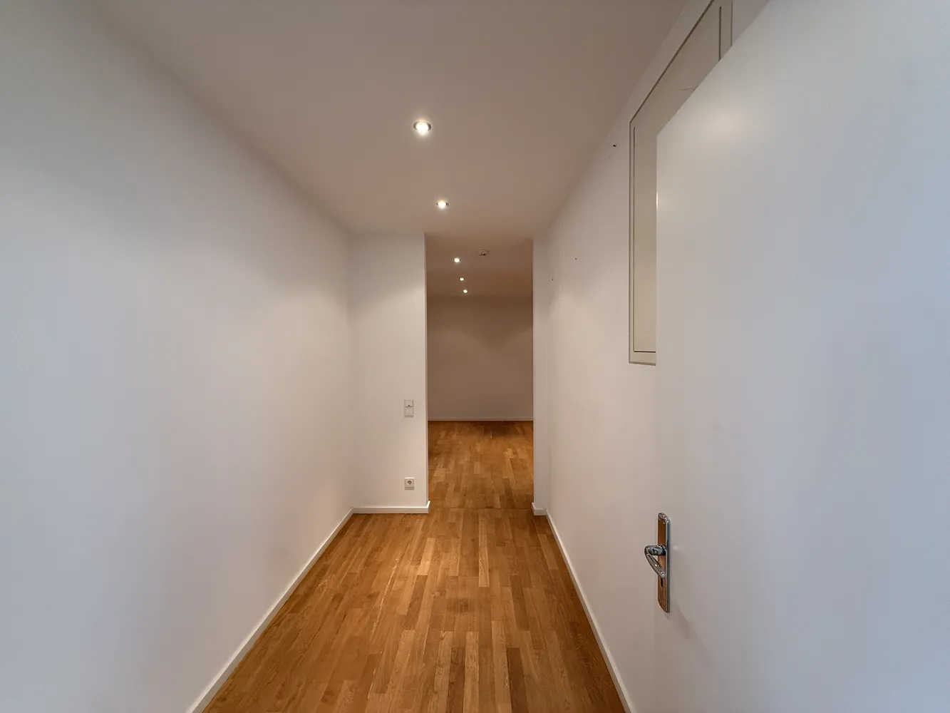 8 Zimmer Wohnung mit 292 m² in Leipzig – Bild 3