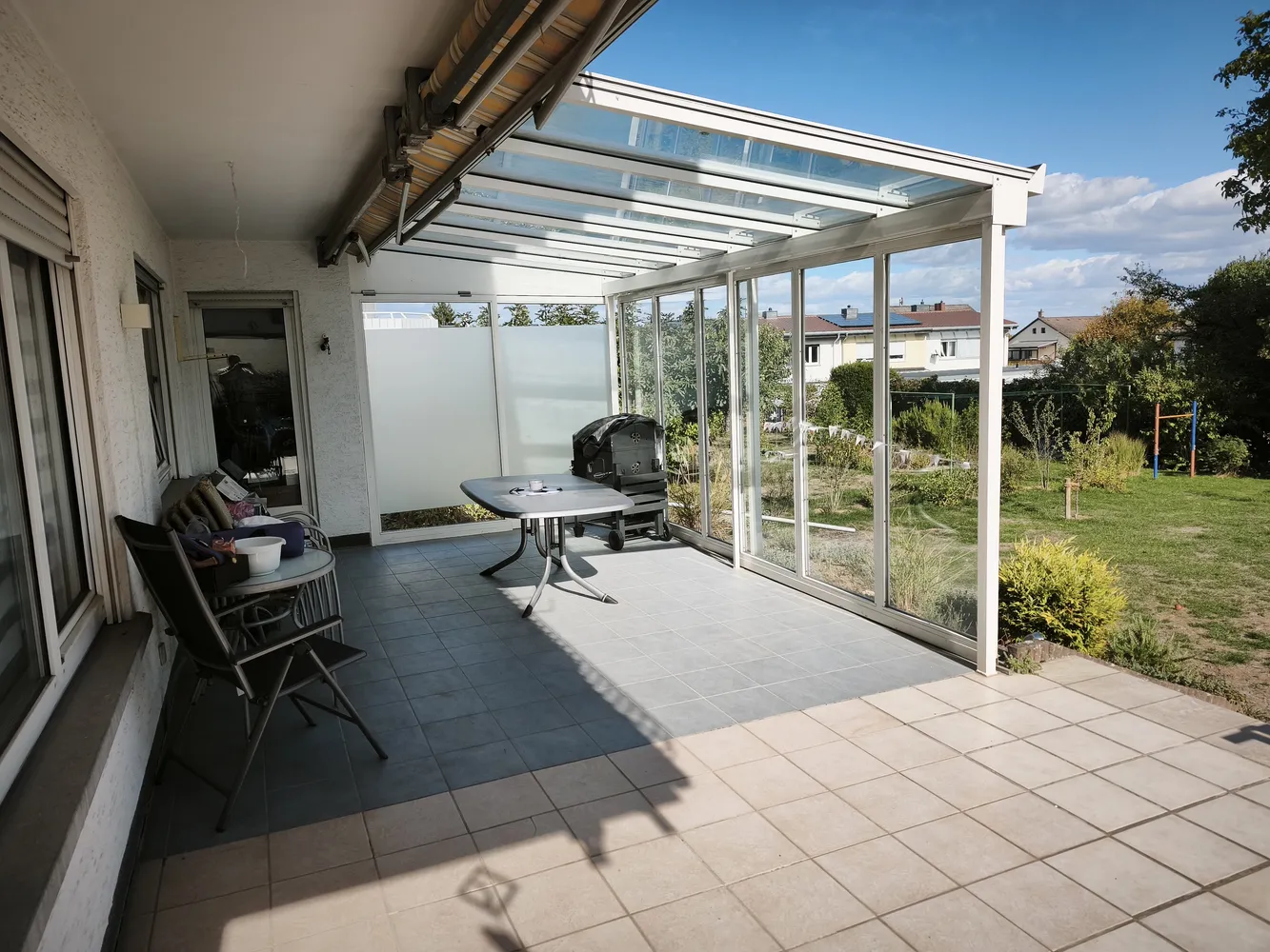 4 room apartment with 122 m² in Hofheim am Taunus – Photo 2