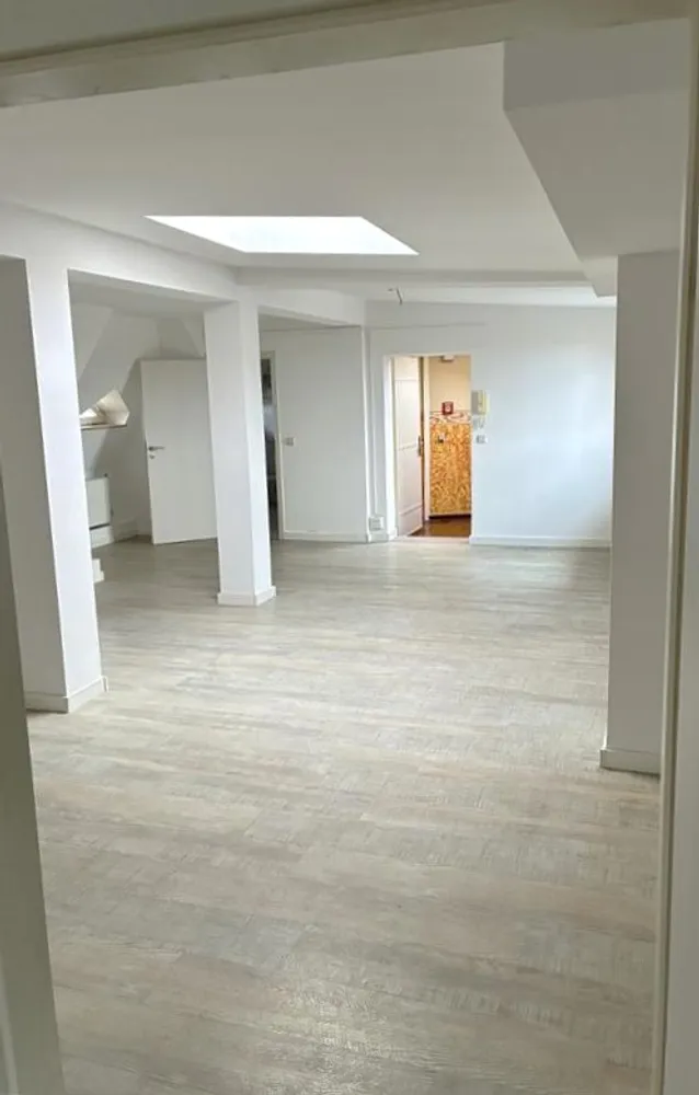 2 Zimmer Wohnung mit 90 m² in Halle (Saale) – Bild 2
