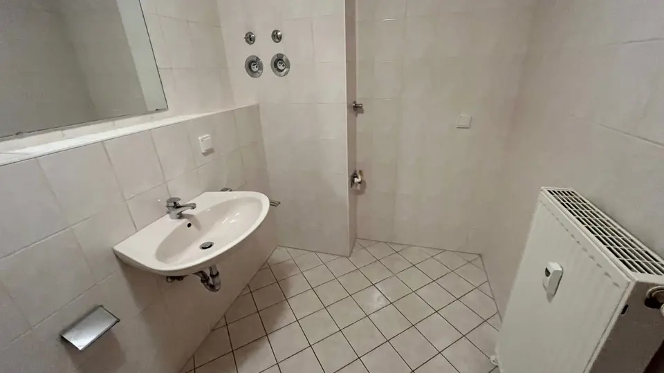 2 Zimmer Wohnung mit 68 m² in Zwickau – Bild 6