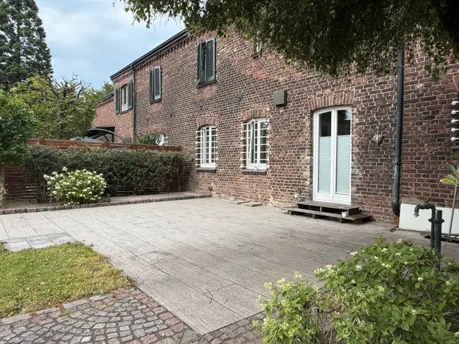7 Zimmer Wohnung mit 211 m² in Duisburg – Bild 5