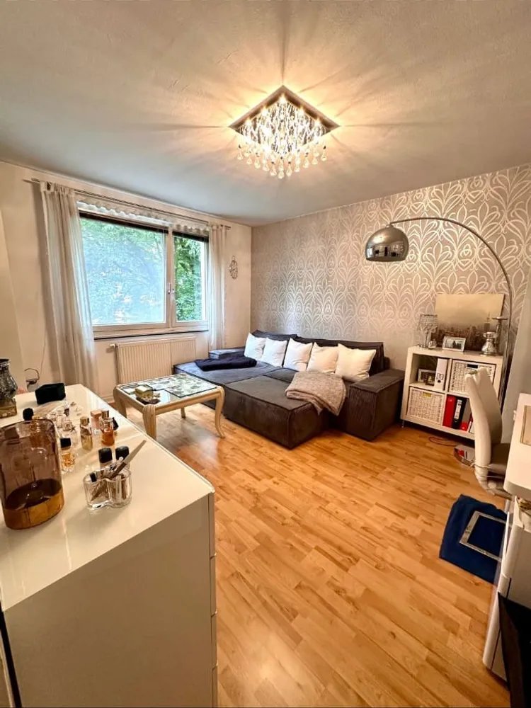 2 Zimmer Wohnung mit 65 m² in Köln – Bild 2