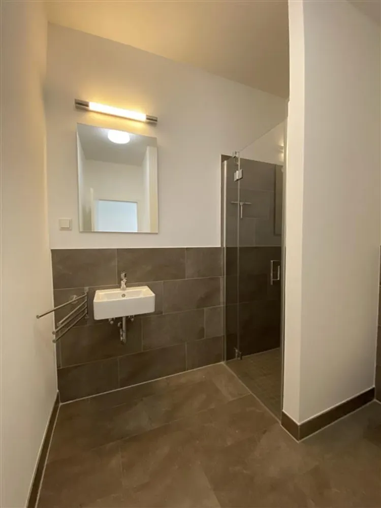 3 Zimmer Wohnung mit 193 m² in Frankfurt am Main – Bild 12