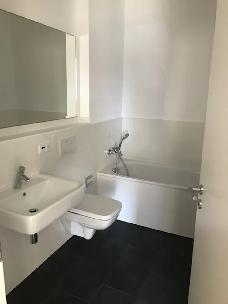 2 Zimmer Wohnung mit 81 m² in Berlin – Bild 10