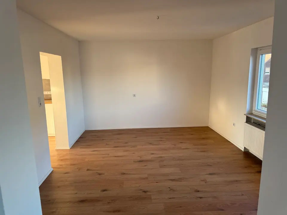 6 Zimmer Wohnung mit 140 m² in Heppenheim – Bild 1