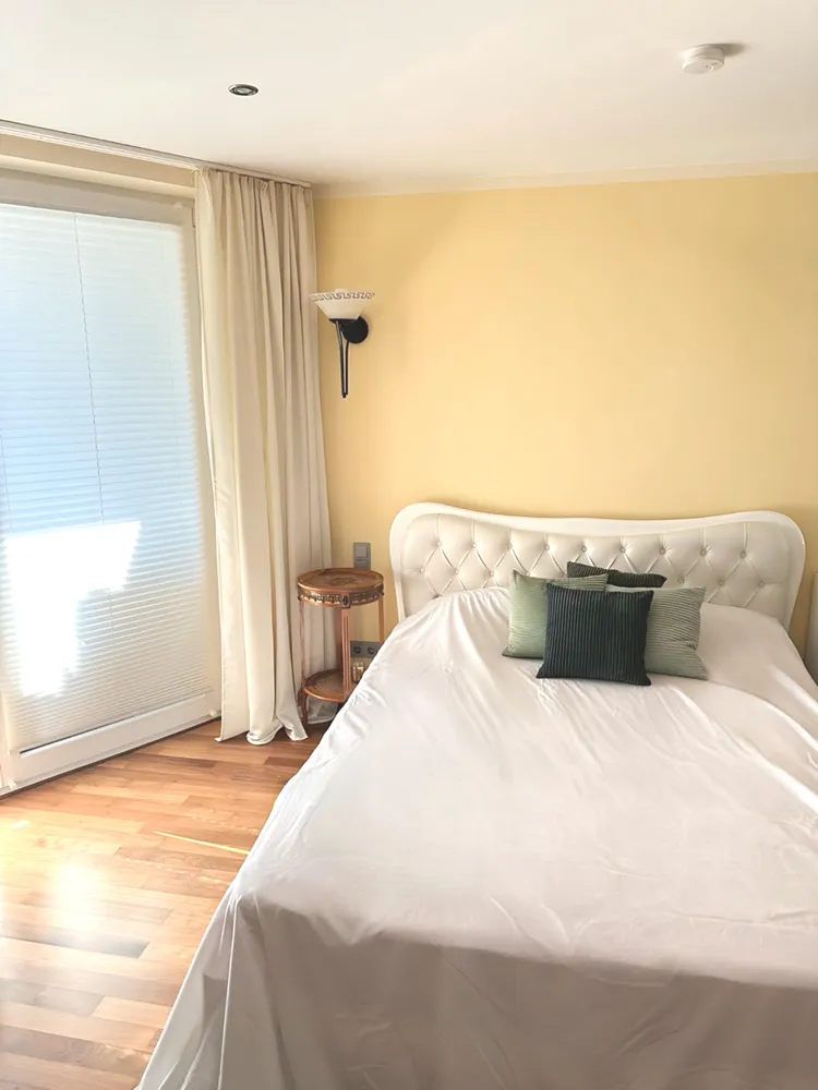 2 Zimmer Wohnung mit 72 m² in Köln – Bild 4