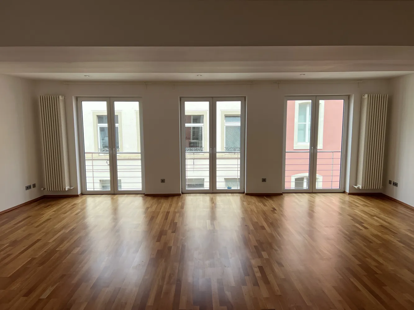 2 Zimmer Wohnung mit 82 m² in Bonn – Bild 1