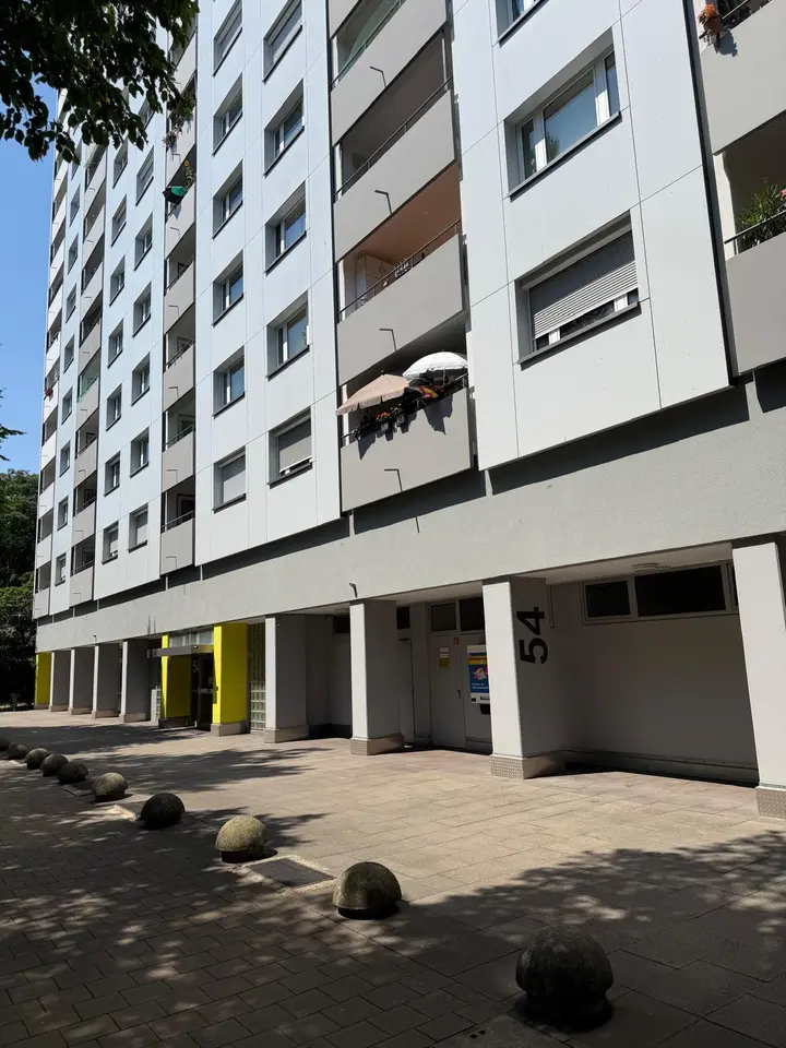 3 Zimmer Wohnung mit 75 m² in Nürnberg – Bild 2