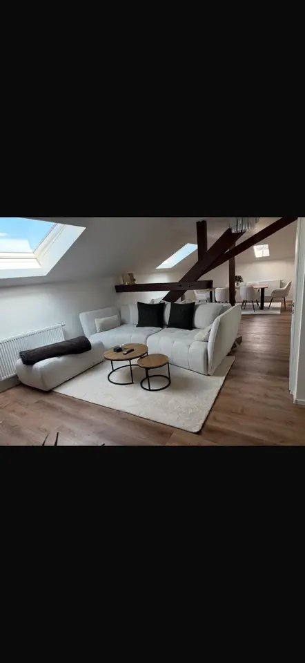 5 Zimmer Wohnung mit 204 m² in Kaiserslautern – Bild 1