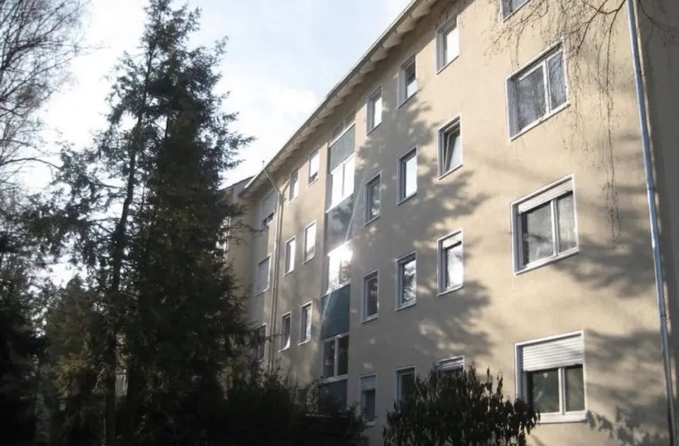 4 Zimmer Wohnung mit 93 m² in Erlangen – Bild 2