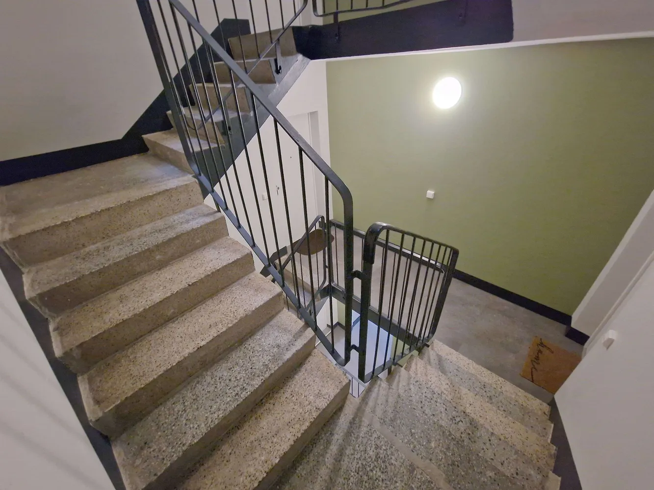 2 Zimmer Wohnung mit 43 m² in Halle (Saale) – Bild 4