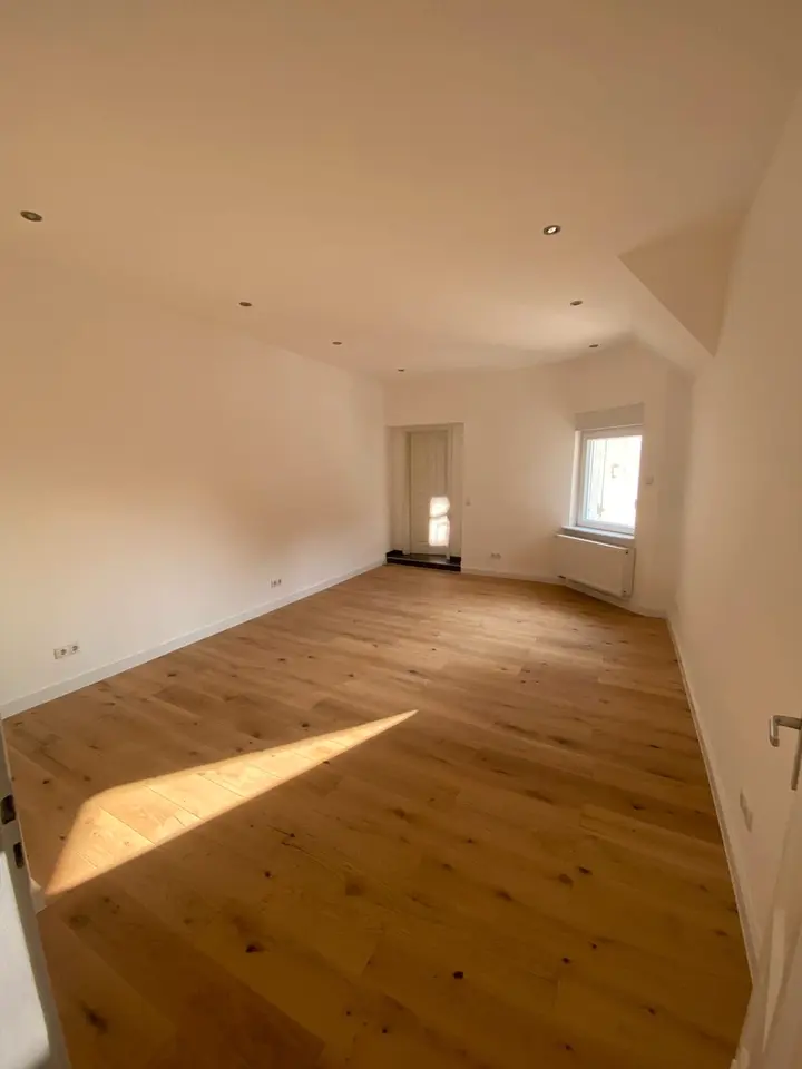 4 Zimmer Wohnung mit 96 m² in Koblenz – Bild 1