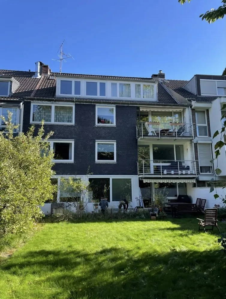 5 Zimmer Wohnung mit 143 m² in Düsseldorf – Bild 3