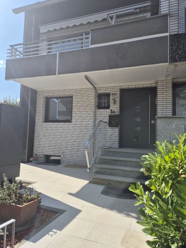 6 Zimmer Haus mit 159 m² in Essen – Bild 1