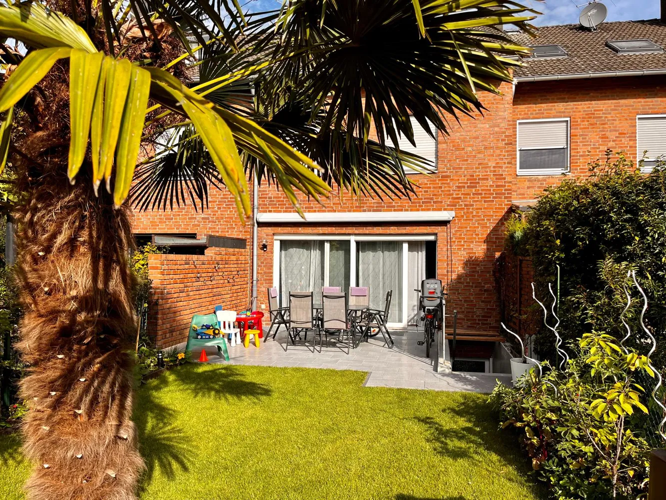 6 Zimmer Haus mit 148 m² in Neuss – Bild 1