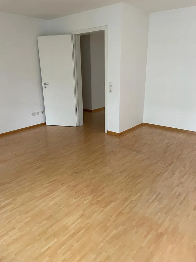 2 Zimmer Wohnung mit 76 m² in München – Bild 2