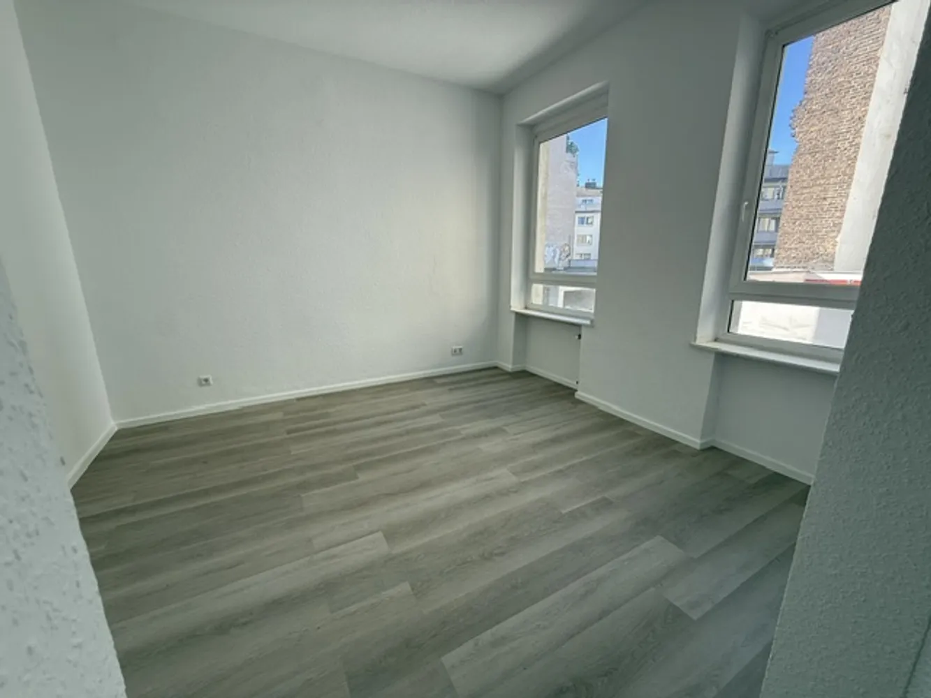 2 Zimmer Wohnung mit 43 m² in Köln – Bild 1