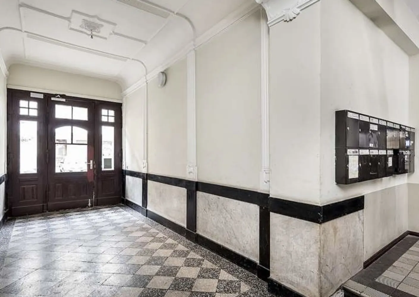 2 Zimmer Wohnung mit 75 m² in Berlin – Bild 11