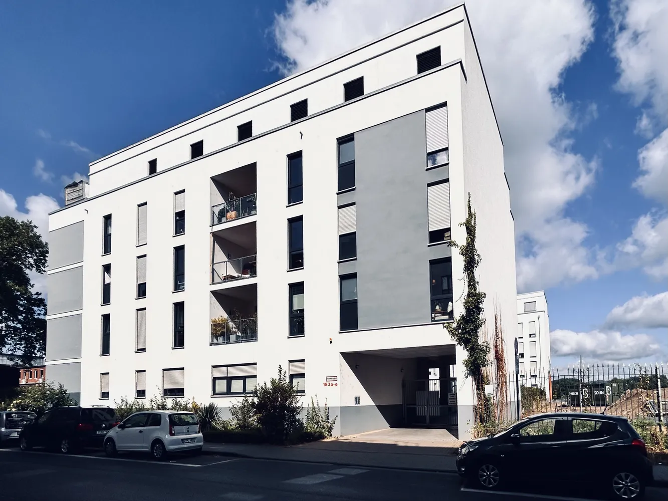 2 Zimmer Wohnung mit 63 m² in Köln – Bild 1