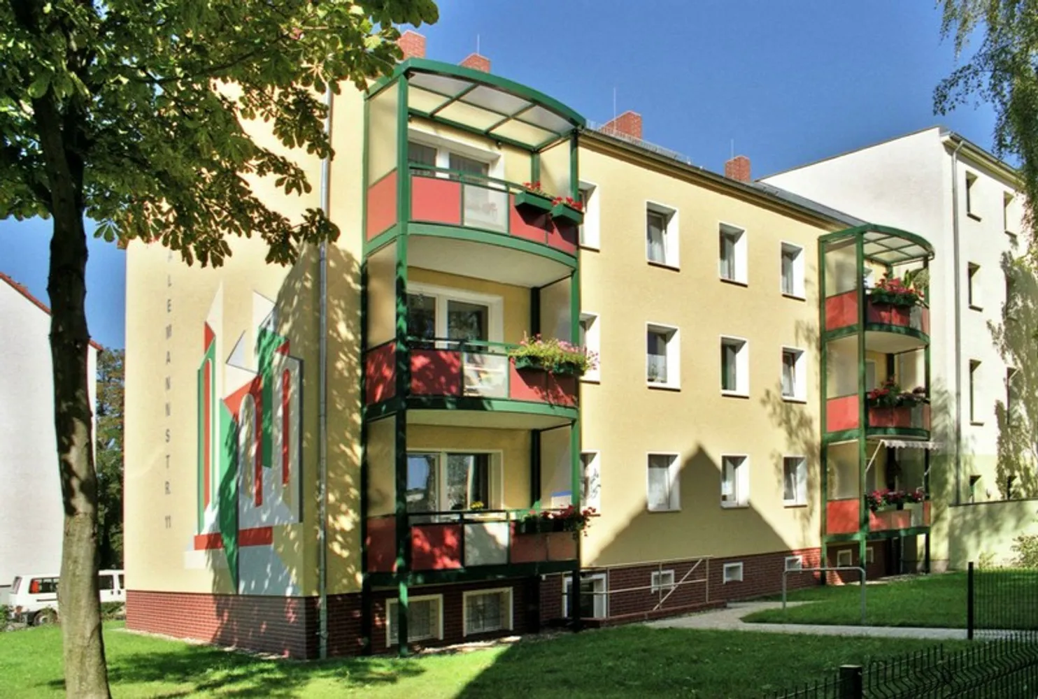4 Zimmer Wohnung mit 69 m² in Magdeburg – Bild 1