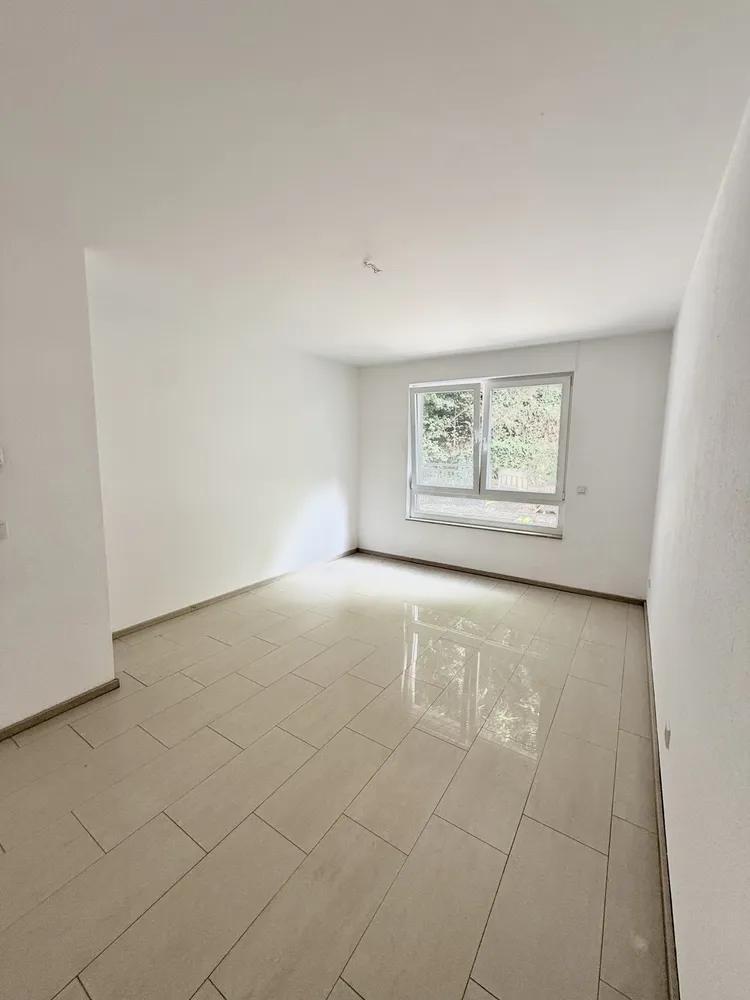 4 Zimmer Wohnung mit 98 m² in Düsseldorf – Bild 3