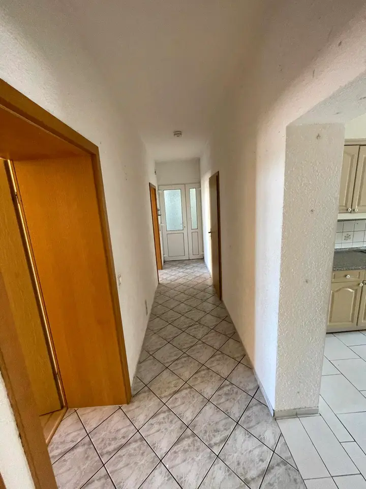 4 Zimmer Wohnung mit 106 m² in Köthen – Bild 8