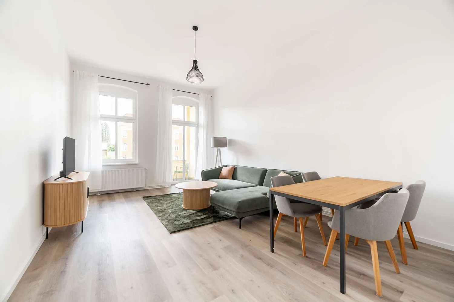 2 Zimmer Wohnung mit 67 m² in Berlin – Bild 1