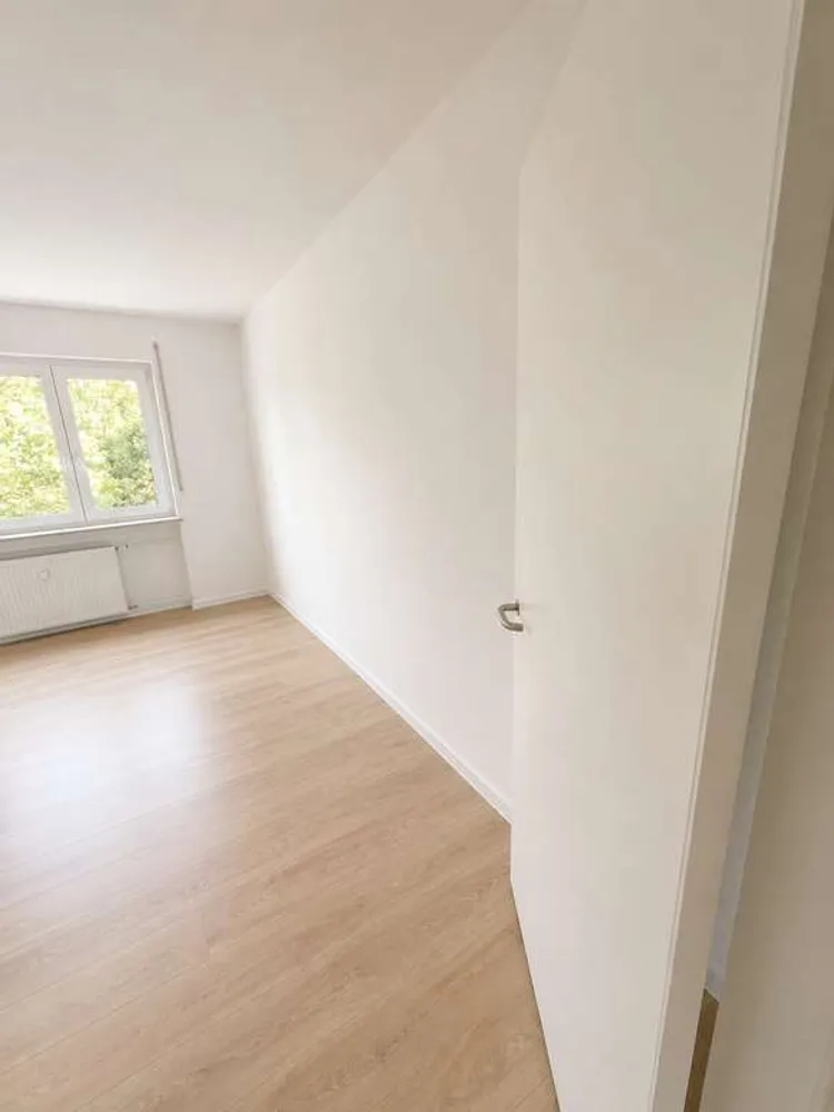 3 Zimmer Wohnung mit 20 m² in Karlsruhe – Bild 3