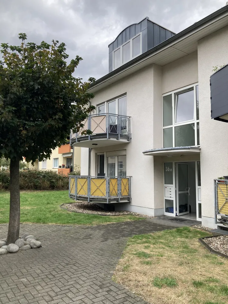 2 Zimmer Wohnung mit 60 m² in Köln – Bild 2