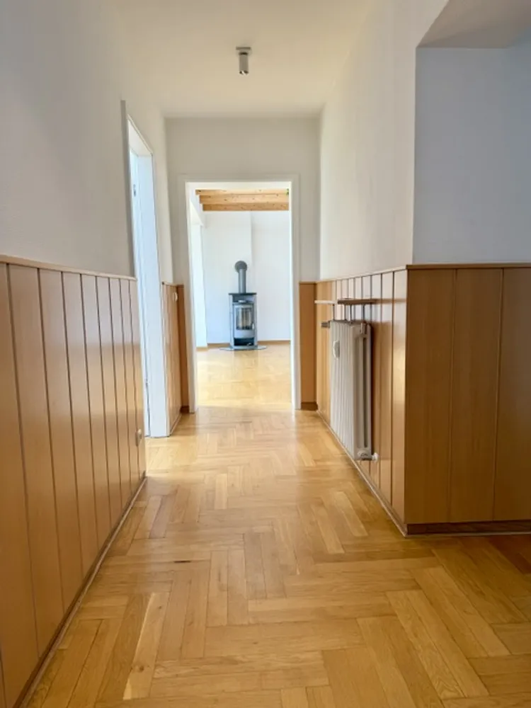 2 Zimmer Wohnung mit 111 m² in Berlin – Bild 3