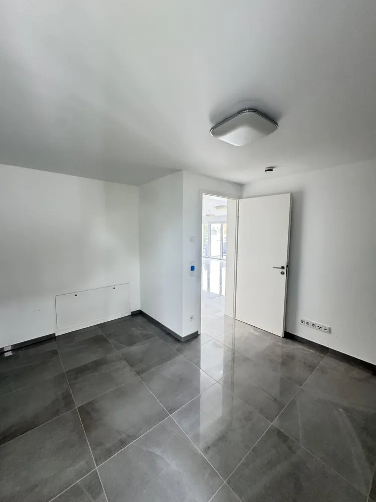 3 Zimmer Wohnung mit 140 m² in Wiesbaden – Bild 7