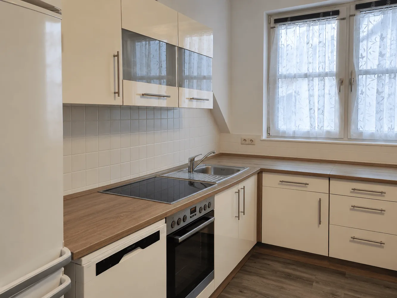 4 Zimmer Wohnung mit 107 m² in Berlin – Bild 4