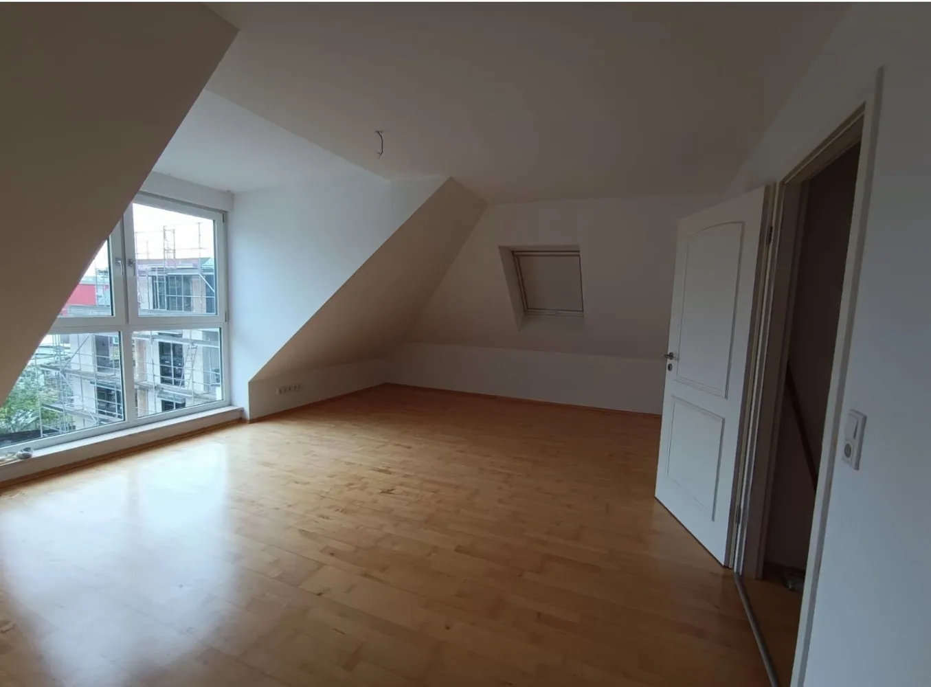 4 Zimmer Wohnung mit 100 m² in Nürnberg – Bild 10
