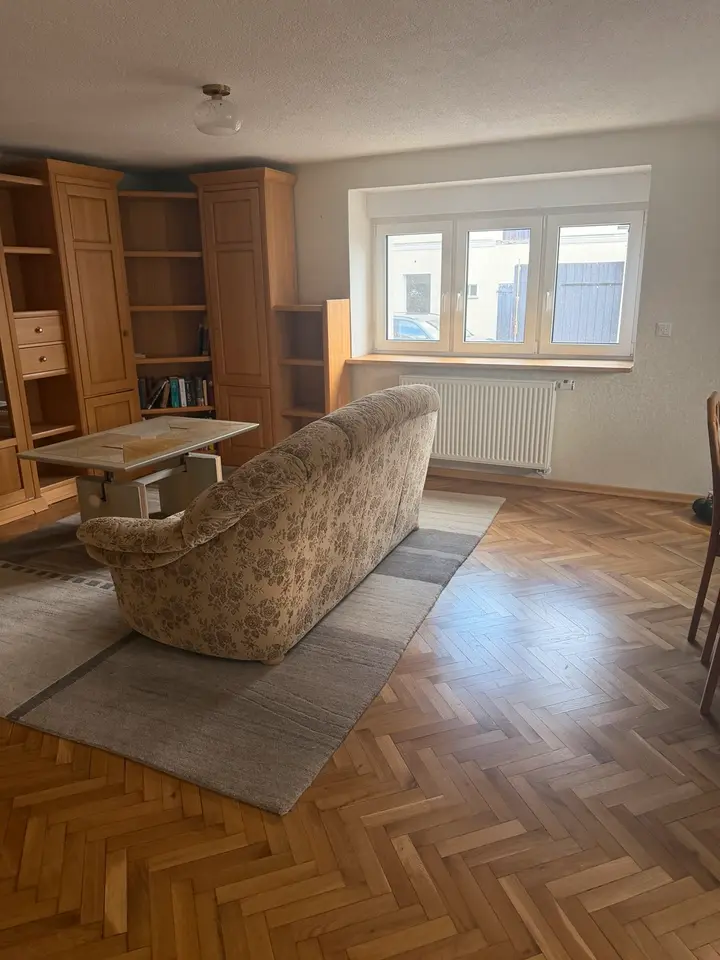 4 Zimmer Wohnung mit 160 m² in Zwickau – Bild 1