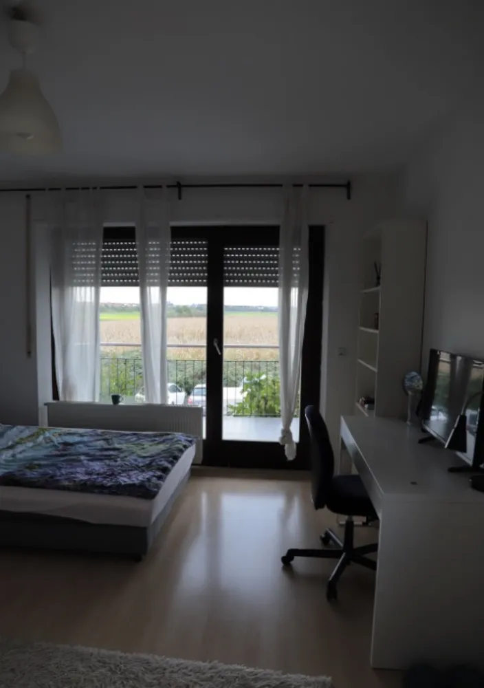 1 Zimmer Wohnung mit 80 m² in Mannheim – Bild 1